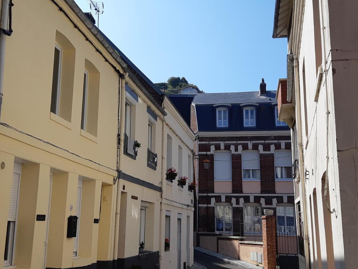 勒特雷波尔Repaire Des Corsaires Normands别墅 外观 照片